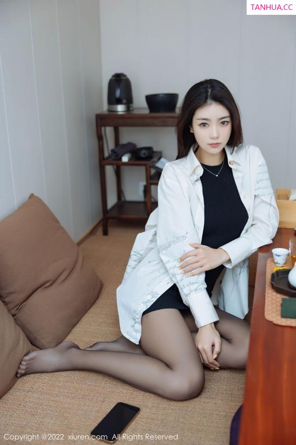 可乐Vicky  [XiuRen]高清写真图 2022.04.07 No.4832 可樂Vicky第4张图片